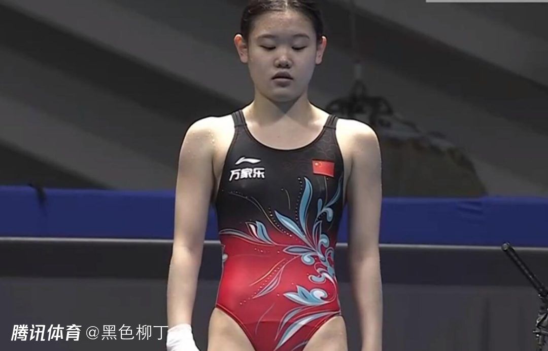 郑州实验中学红色校服完整版